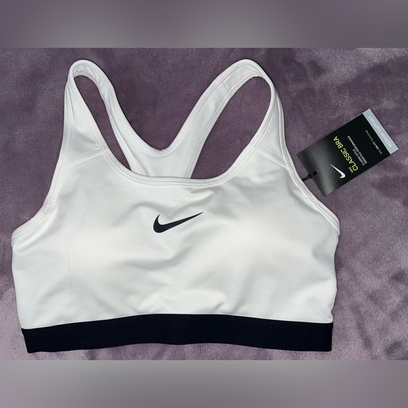 NWT - Nike White Classic Medium Support Sports Bra - Size: M - Picture 1 of 4